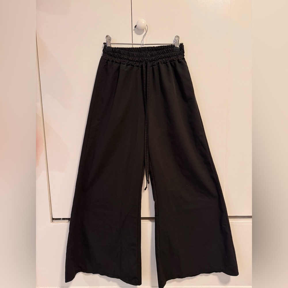 Black Wide-Leg Pants